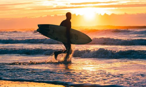 Man surfing in Santa Catalina