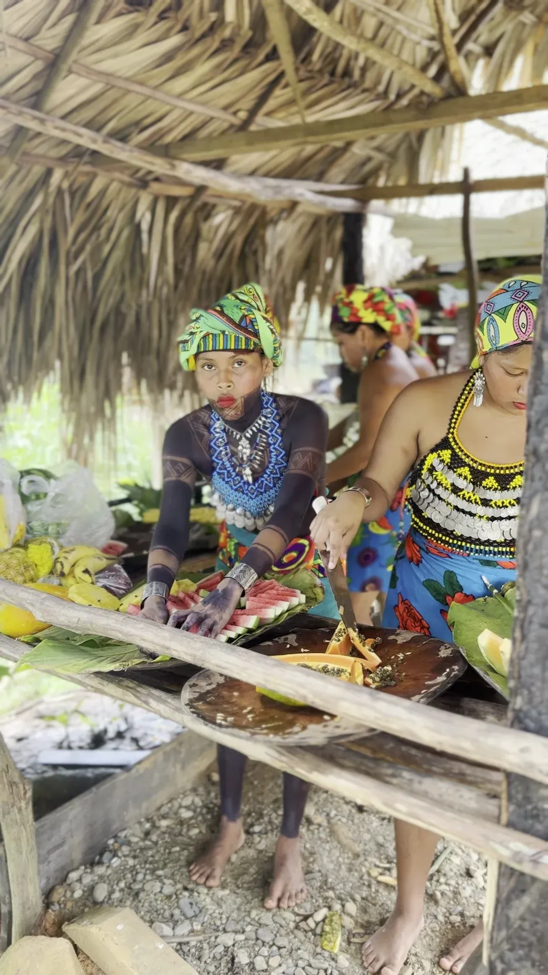 embera cooks