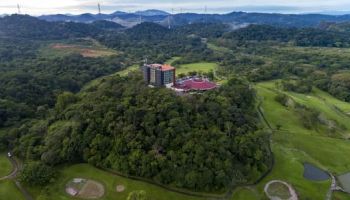 Summit Rainforest & Golf Resort