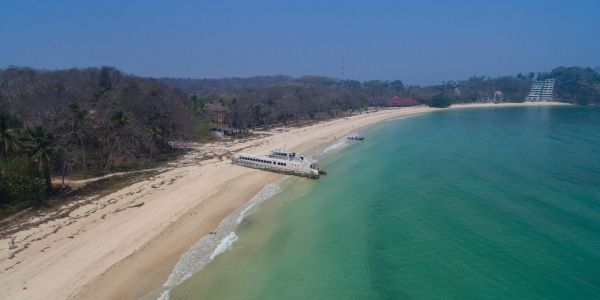 Charter Flight Panama City-Isla Contadora